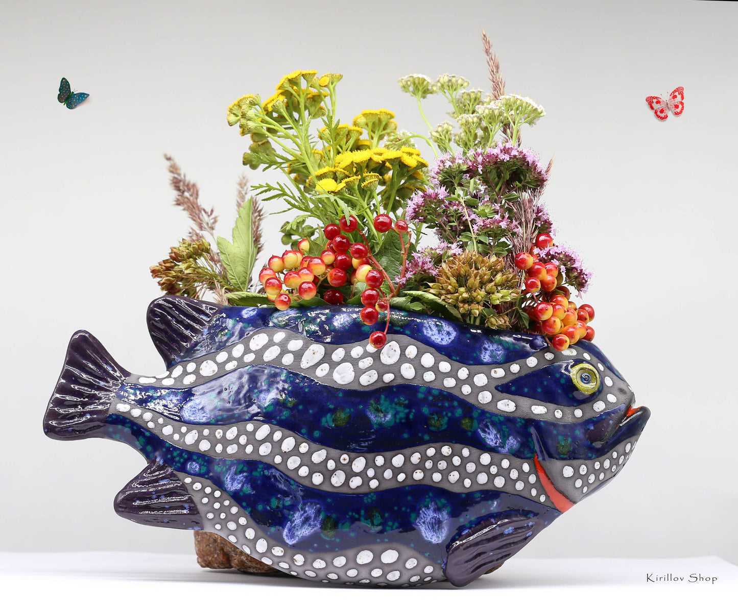 Ceramic wall vase for flowers, Fish wall Art decoration, Handmade wall mountable plant vase, Home decor, MADE TO ORDER