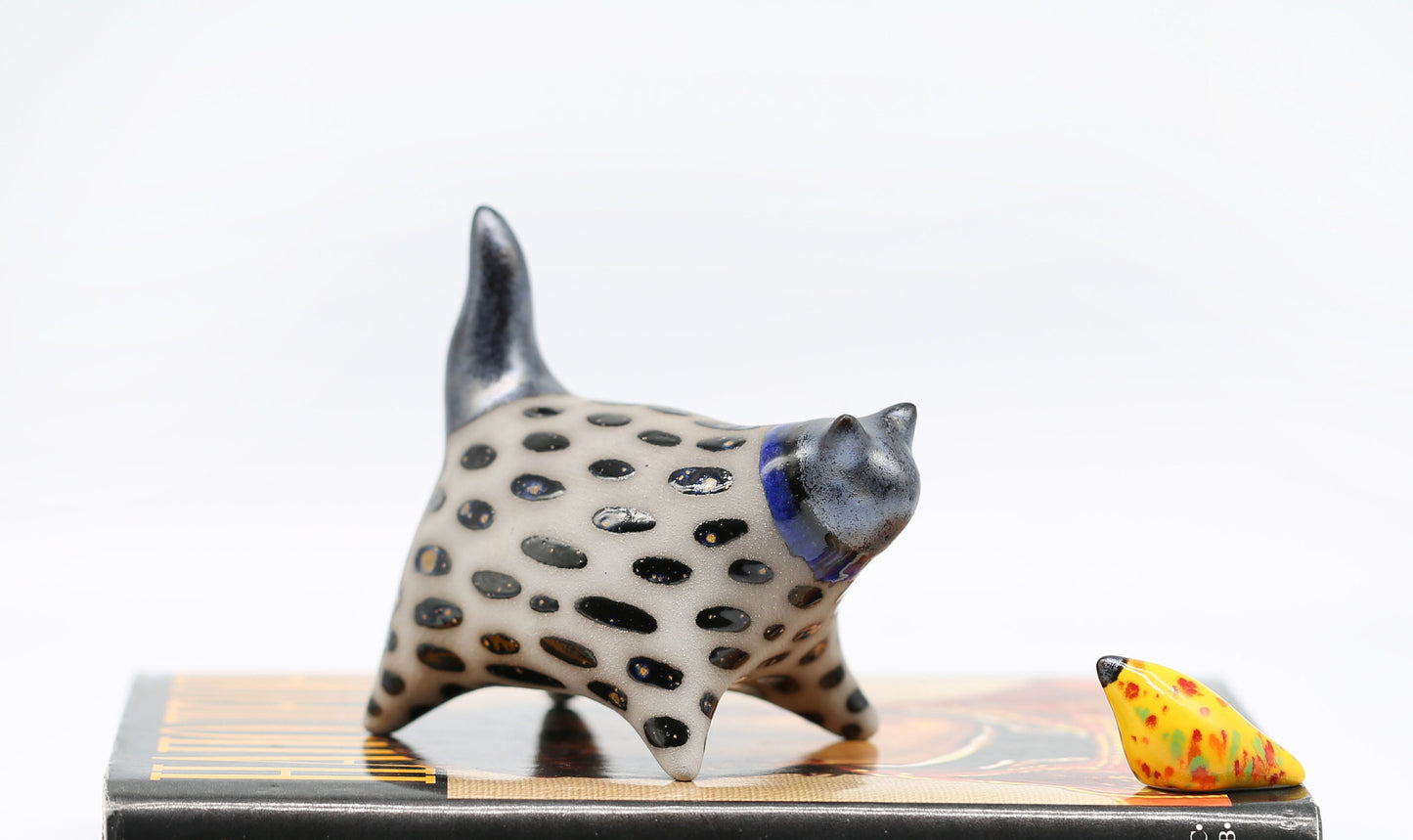 Ceramic Cat Sculpture, Modern Figurine for Home Decoration or as a Gift for Cat lovers, Handmade Art, Black Cat Figurine, MADE TO ORDER
