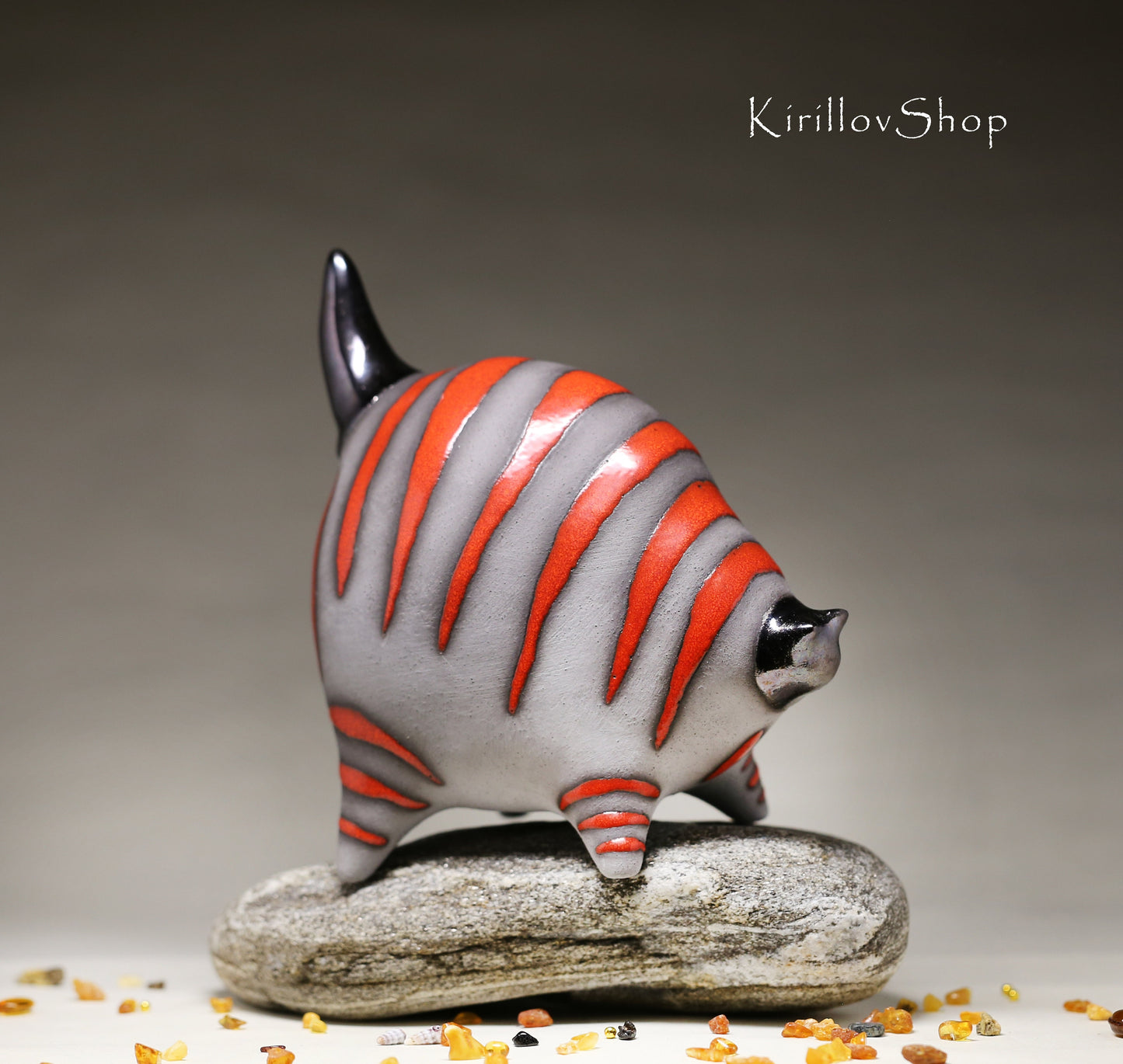 Ceramic cat sculpture, modern figurine for home decoration or as a gift for cat lovers, handmade ceramic, red cat, MADE TO ORDER