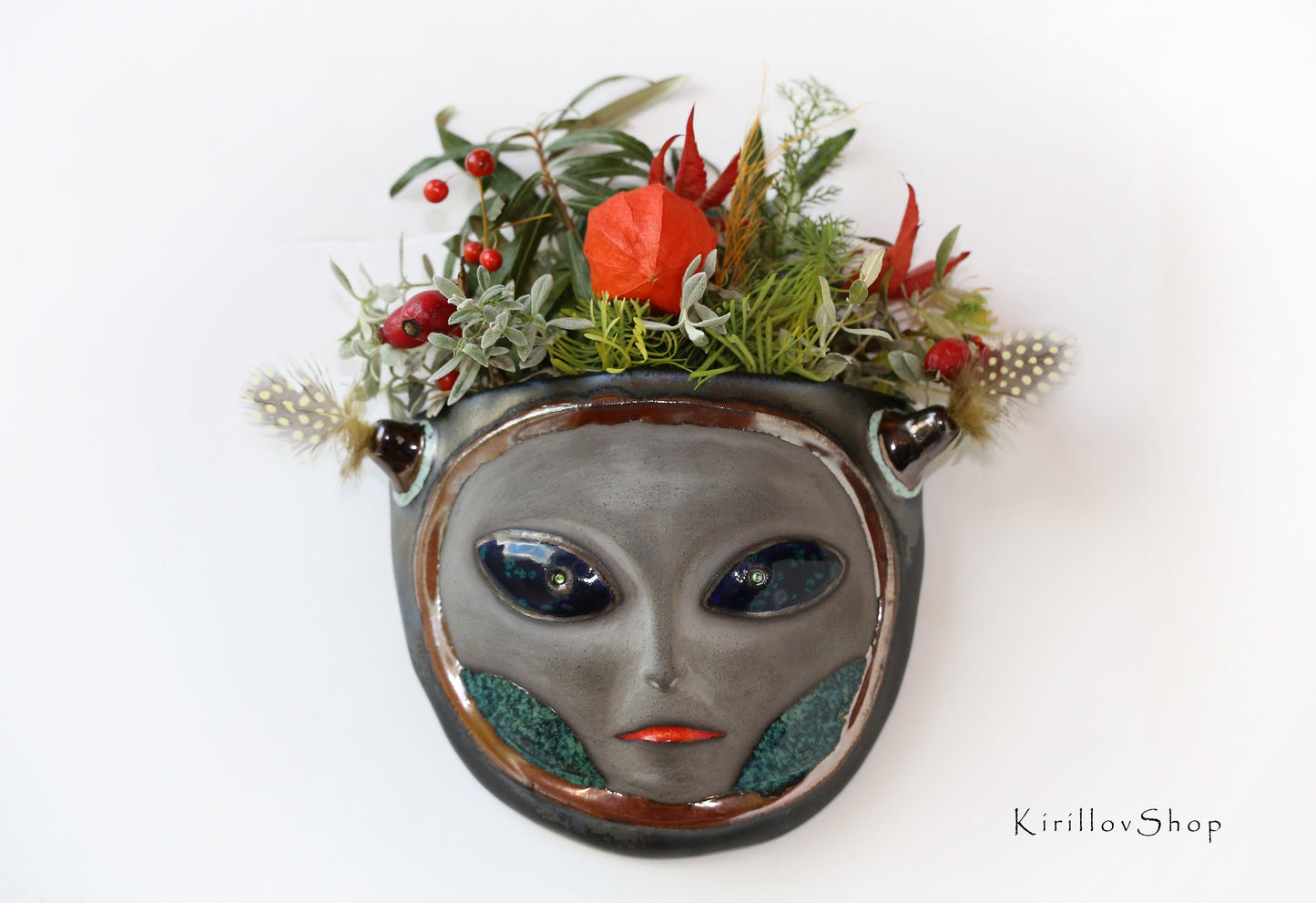 Wall vase for flower, Wall mountable plant vase, Face wall decor, Ceramic Art, Ufo, Handmade home decoration, 3d wall Art