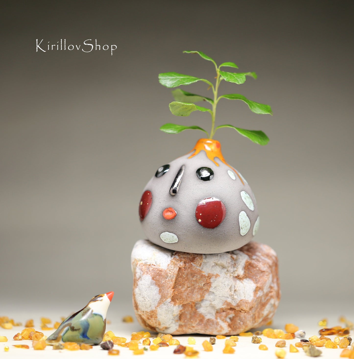 Handmade Miniature Ceramic Vase – Dry Flower Decor