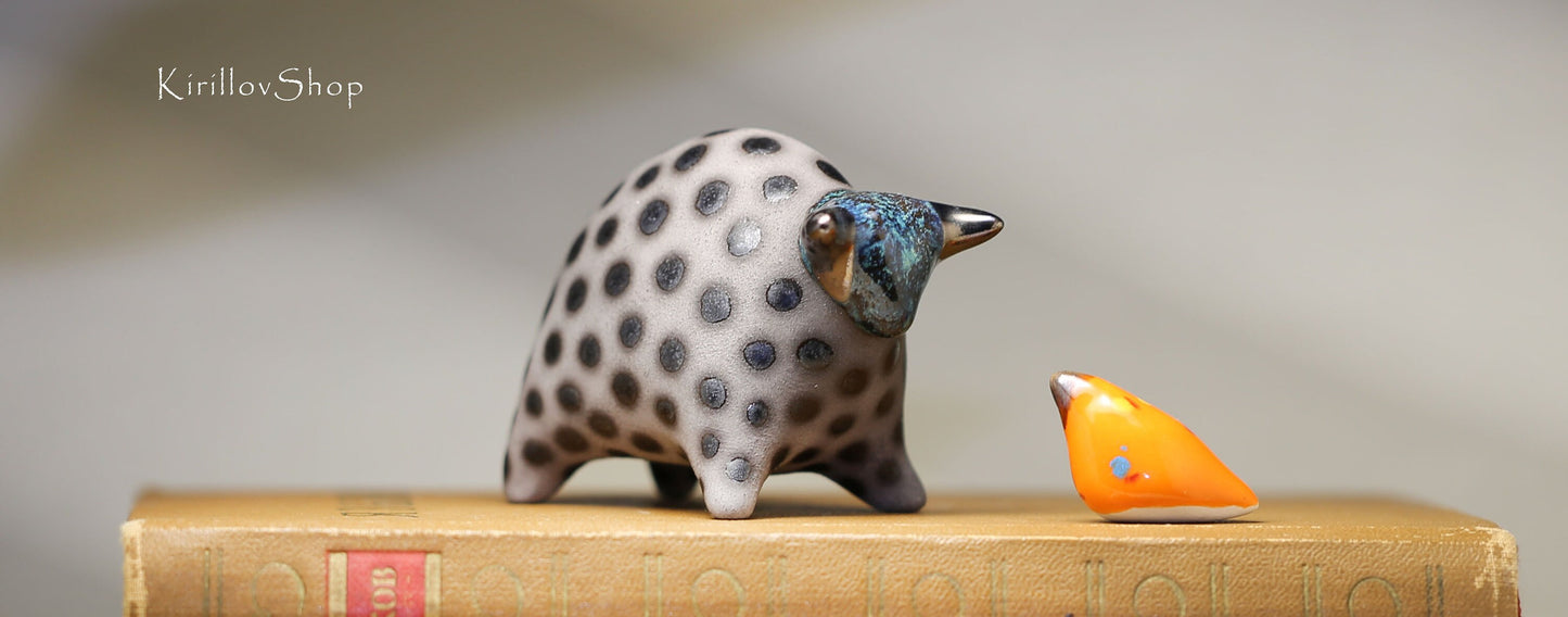 Bull figurine, small ceramic sculpture, miniature black bull, handmade , art figurine for table decoration or as a gift, Made to Order