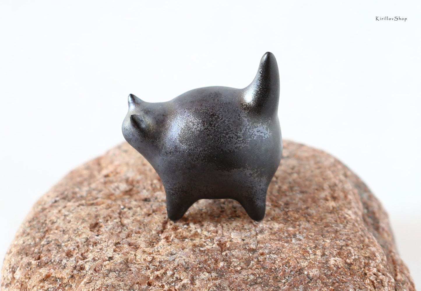 Handmade Ceramic Black Cat Sculpture: Miniature Table Decoration
