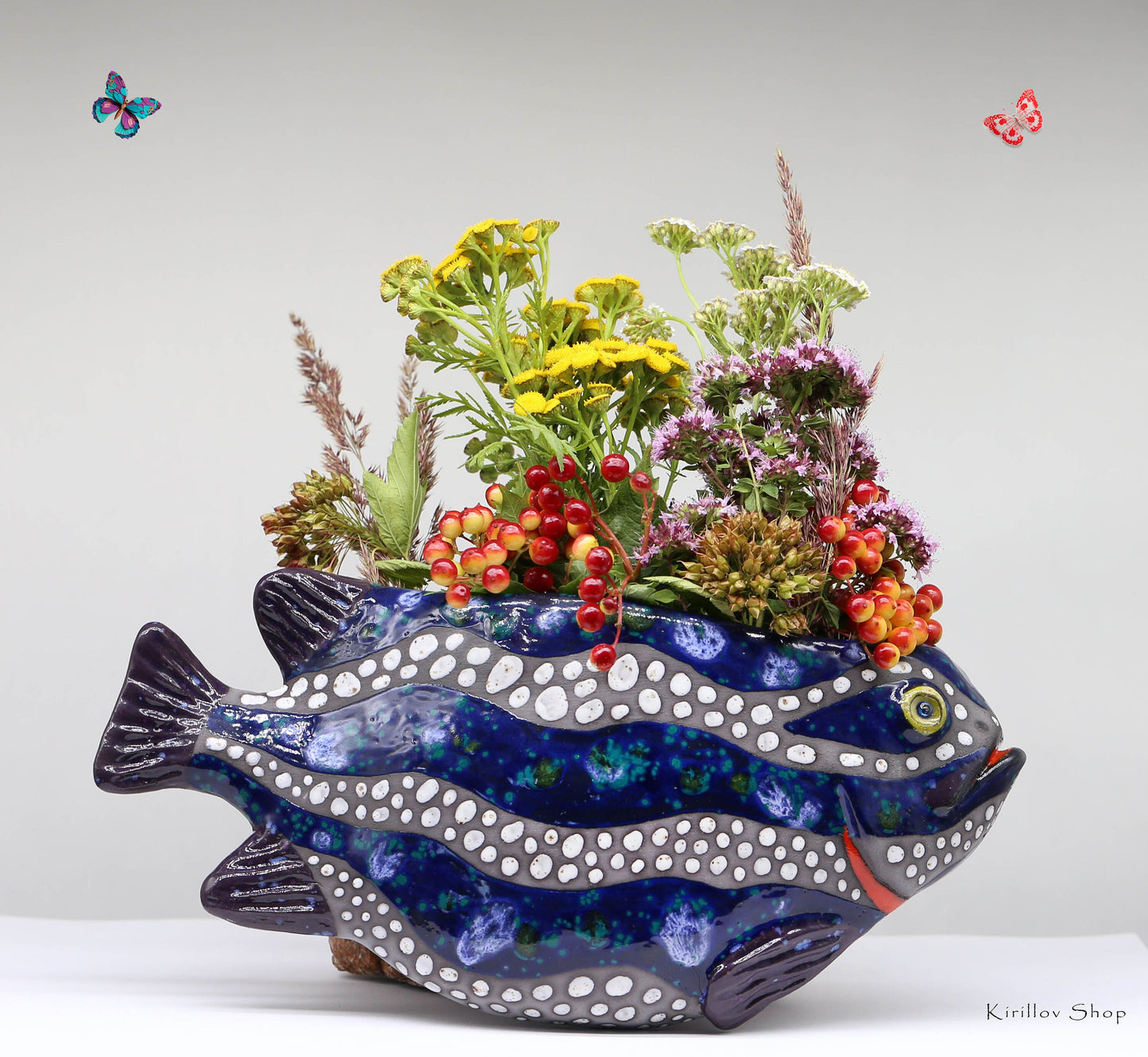 Ceramic wall vase for flowers, Fish wall Art decoration, Handmade wall mountable plant vase, Home decor, MADE TO ORDER