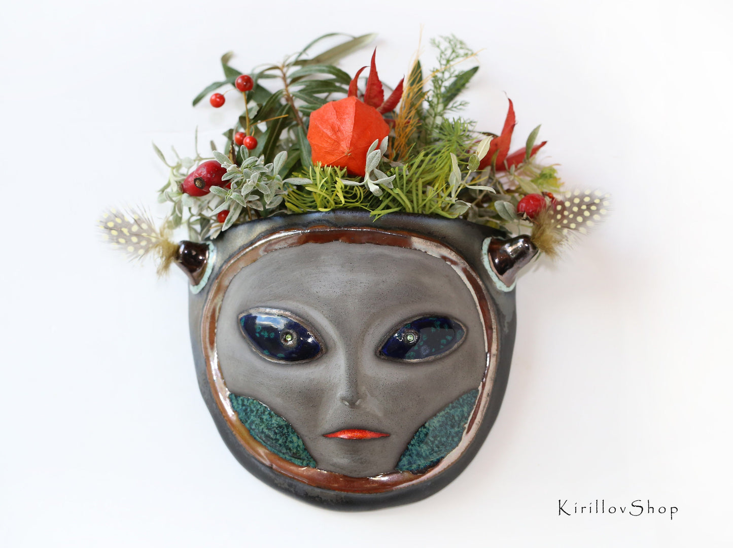 Wall vase for flower, Wall mountable plant vase, Face wall decor, Ceramic Art, Ufo, Handmade home decoration, 3d wall Art
