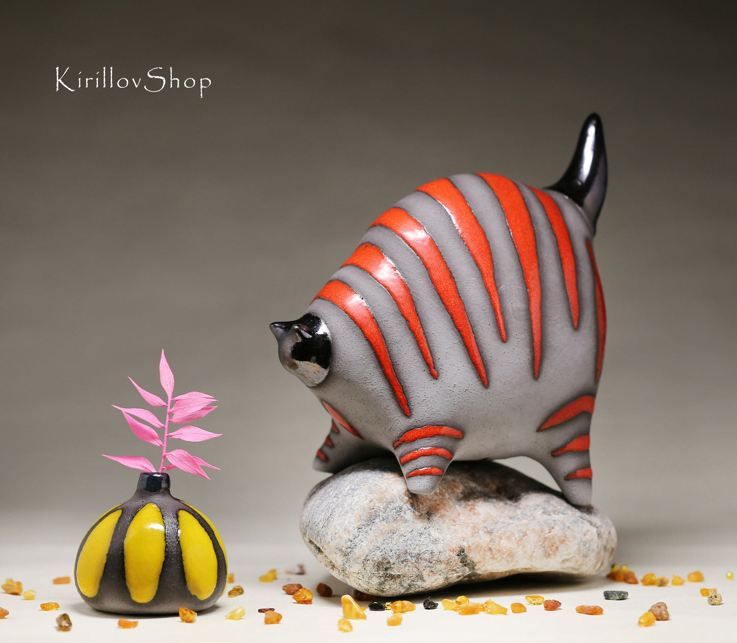 Ceramic cat sculpture, modern figurine for home decoration or as a gift for cat lovers, handmade ceramic, red cat, MADE TO ORDER