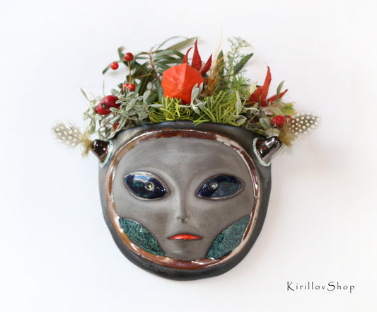 Wall vase for flower, Wall mountable plant vase, Face wall decor, Ceramic  Art, Ufo, Handmade home decoration, 3d wall Art