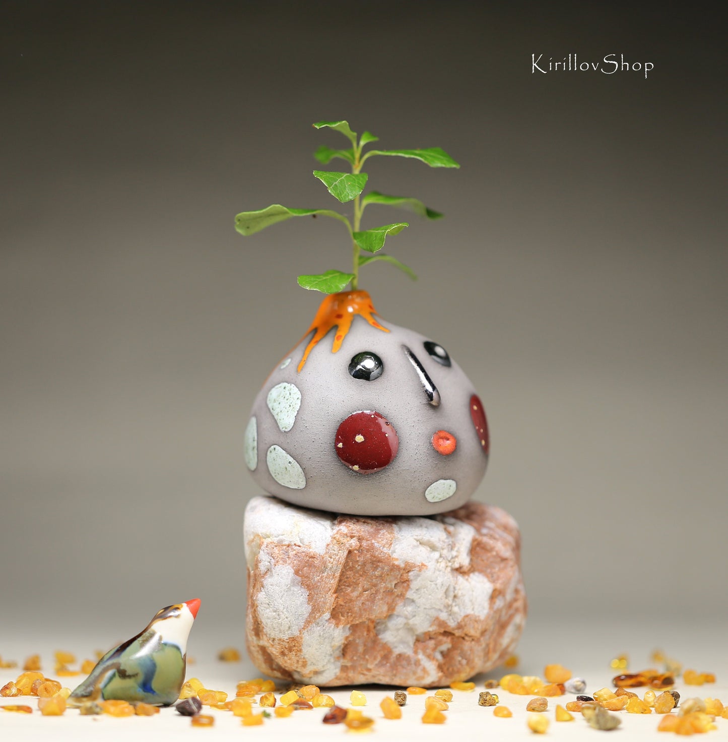 Handmade Miniature Ceramic Vase – Dry Flower Decor
