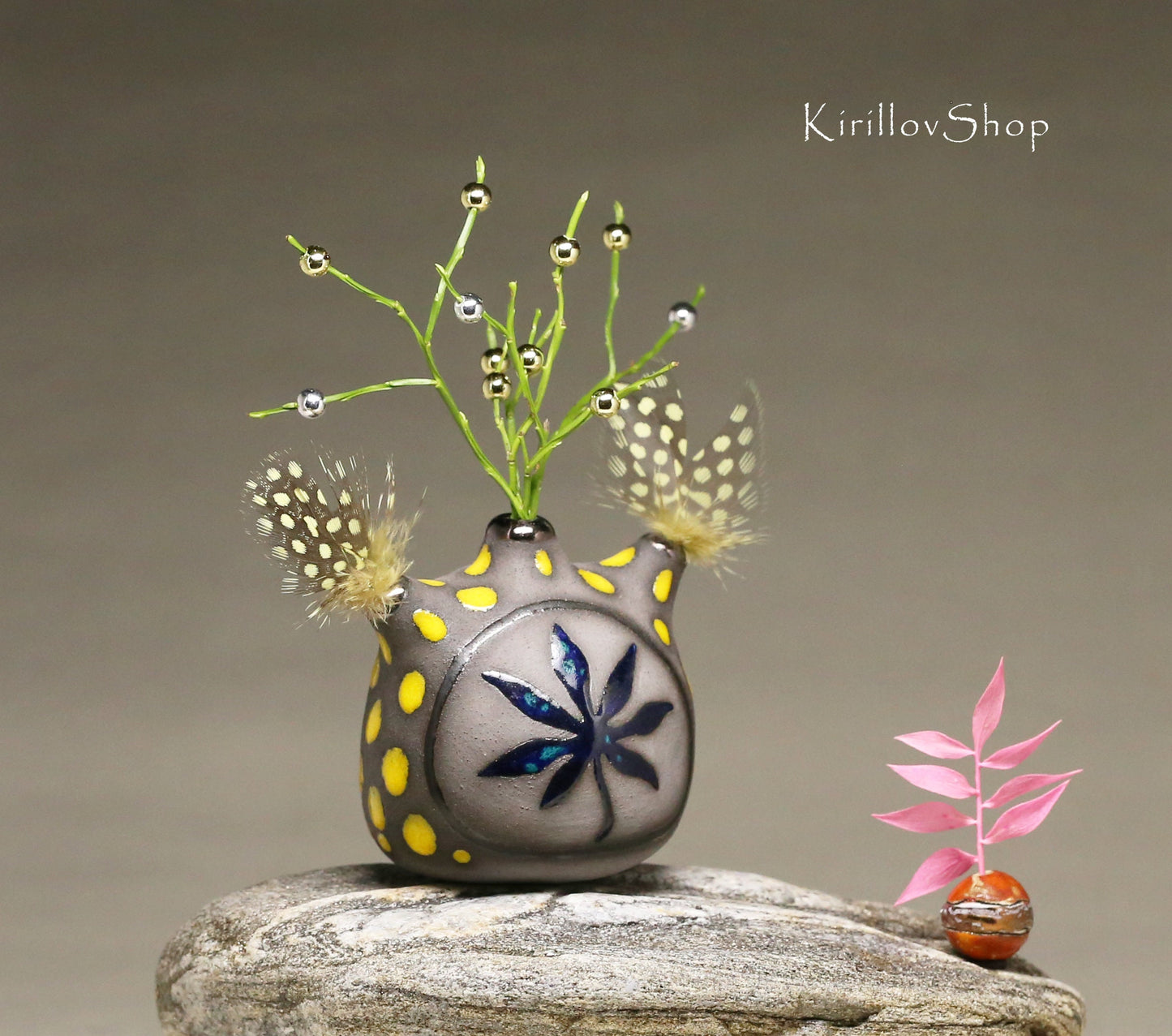 Handmade Small Ceramic Vase – Dry Flower Decor
