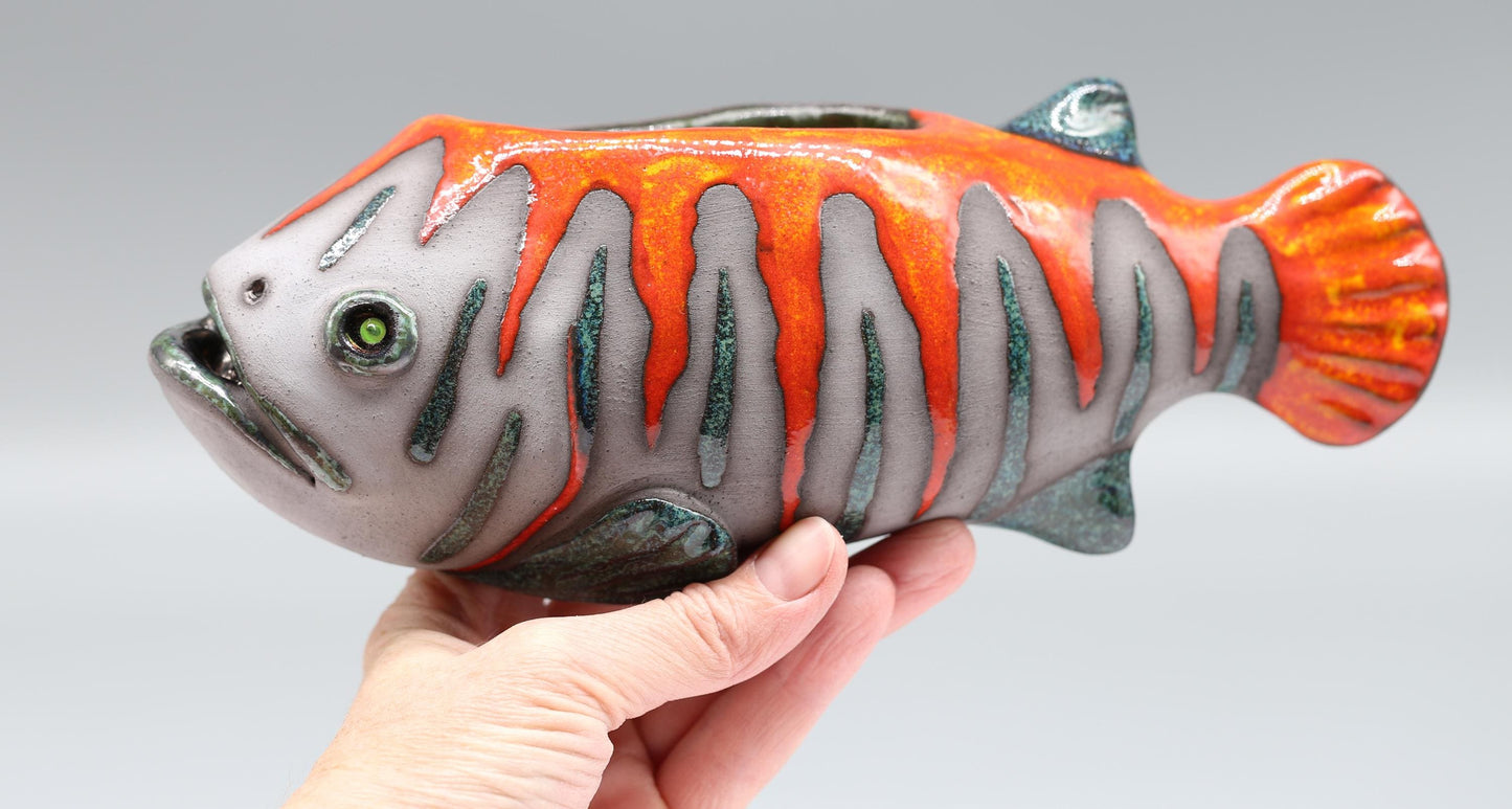 Ceramic wall flower vase, fish wall decoration, handmade fish wall hanging, home decor, MADE TO ORDER
