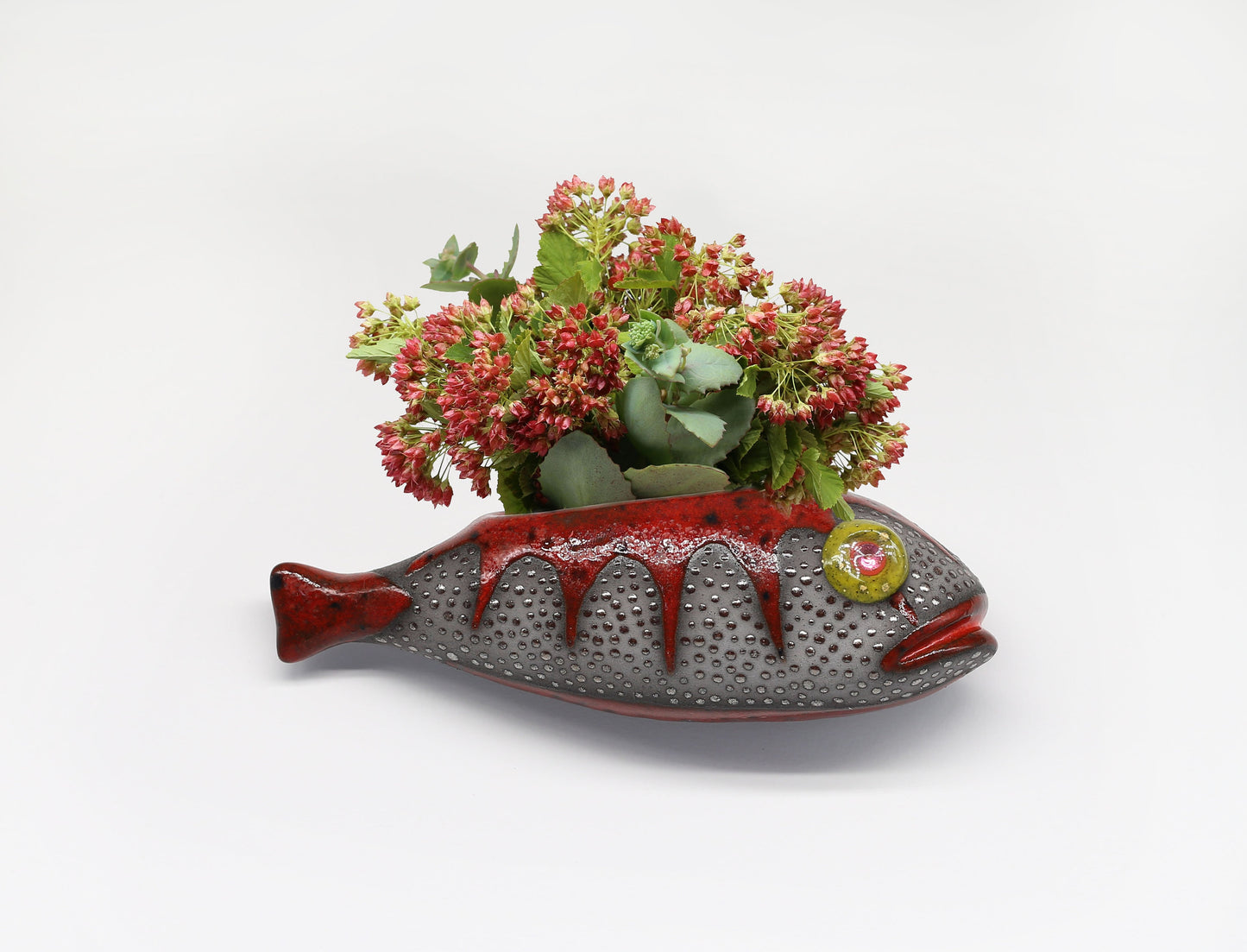 Ceramic wall vase in the shape of a fish, small wall vase for dried flowers, art wall decoration little fish, handmade, MADE TO ORDER