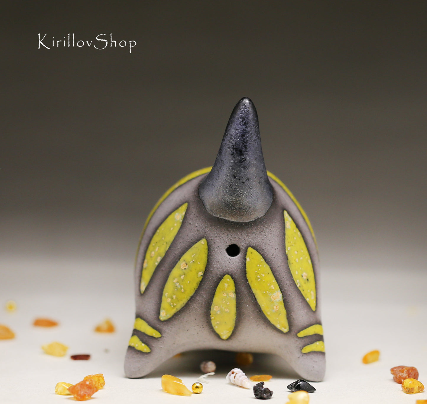 Small ceramic cat sculpture, modern figurine for home decoration or as a gift for cat lovers, yellow cat, handmade Art, MADE TO ORDER