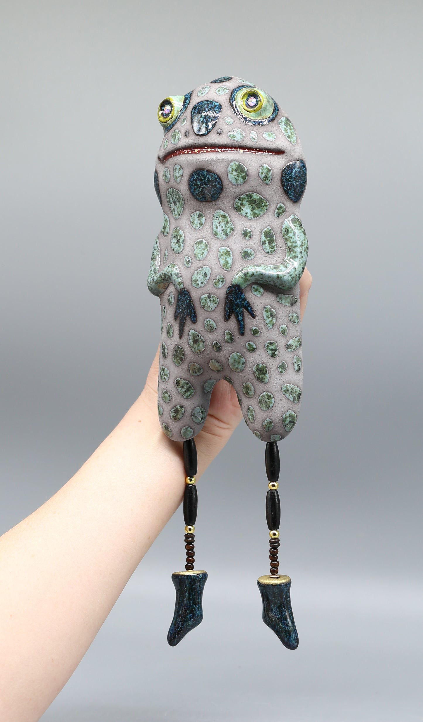 Handcrafted Frog Wall Hanging | Whimsical Frog Wall Decor | Ceramic Wall Art | Eco-style Decor | Original Gift for Nature Lovers