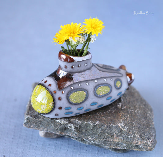 Handmade Mini Ceramic Vase – Dried Flower Decor