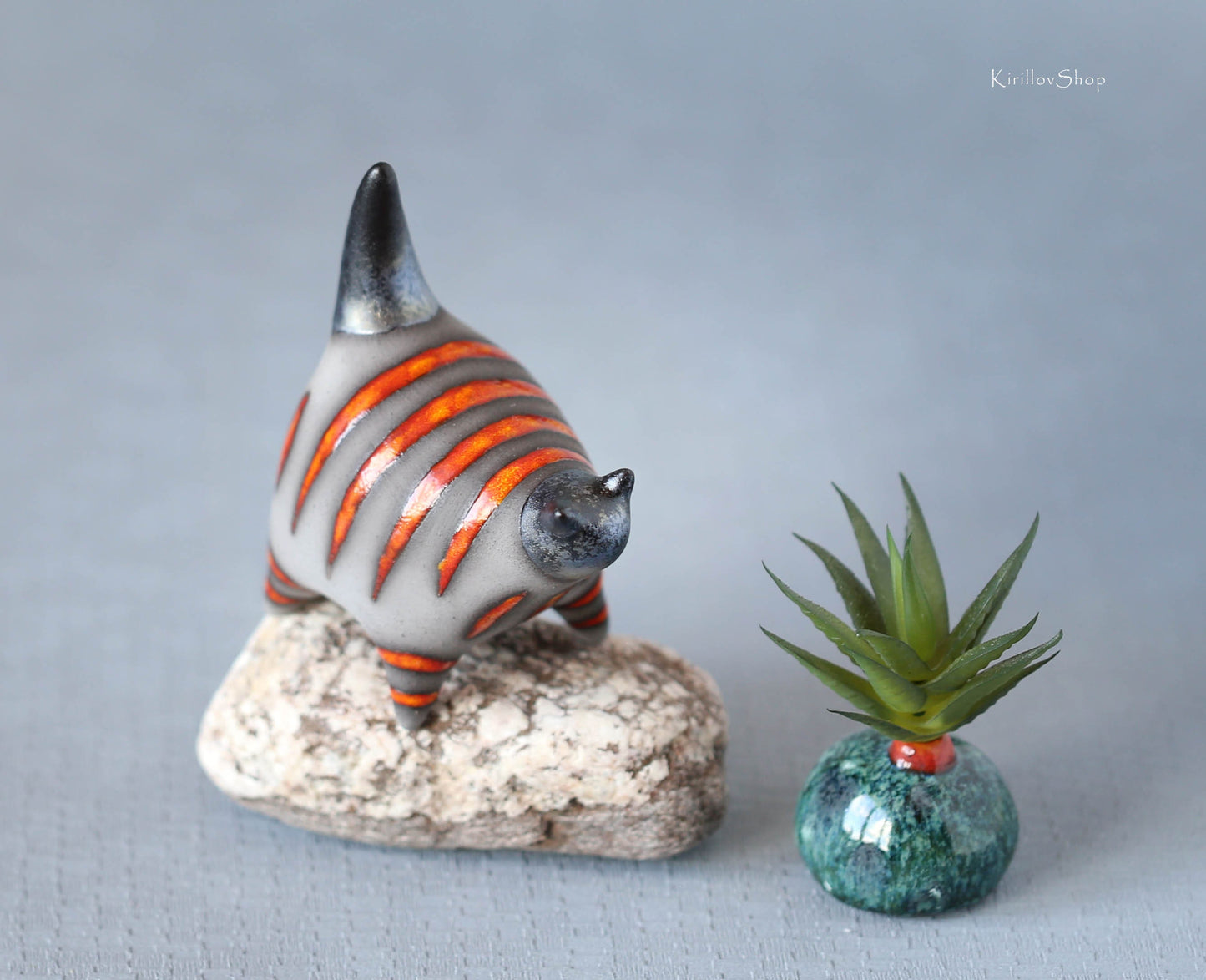 Black cat sculpture, ceramic figurine, cute kitty statuette, small striped cat table decor, gift for cat lover, ring holder