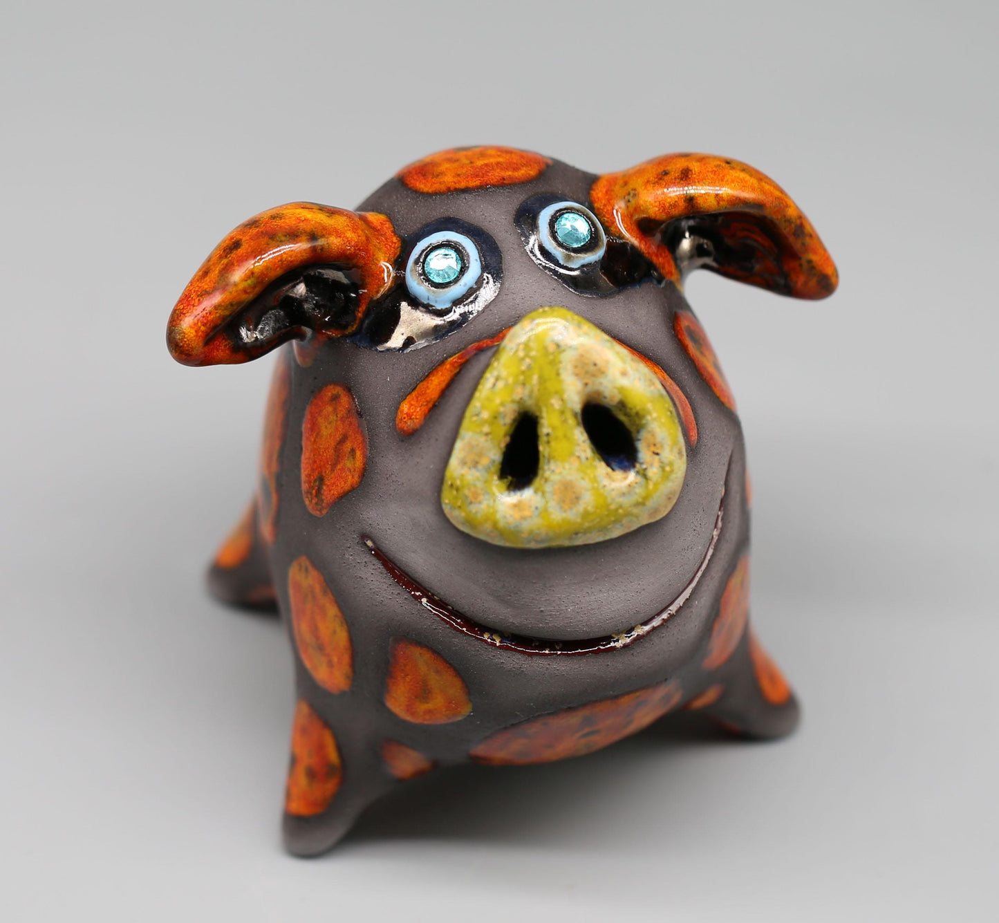 Handmade Ceramic Pig Figurine – Clay Sculpture – Pottery Animal Decor – Cute Piglet Gift – Rustic Farmhouse Decor – Artisan Ceramic Art