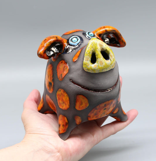 Handmade Ceramic Pig Figurine – Clay Sculpture – Pottery Animal Decor – Cute Piglet Gift – Rustic Farmhouse Decor – Artisan Ceramic Art
